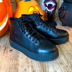 Strange Cvlt Chelsea Creepers